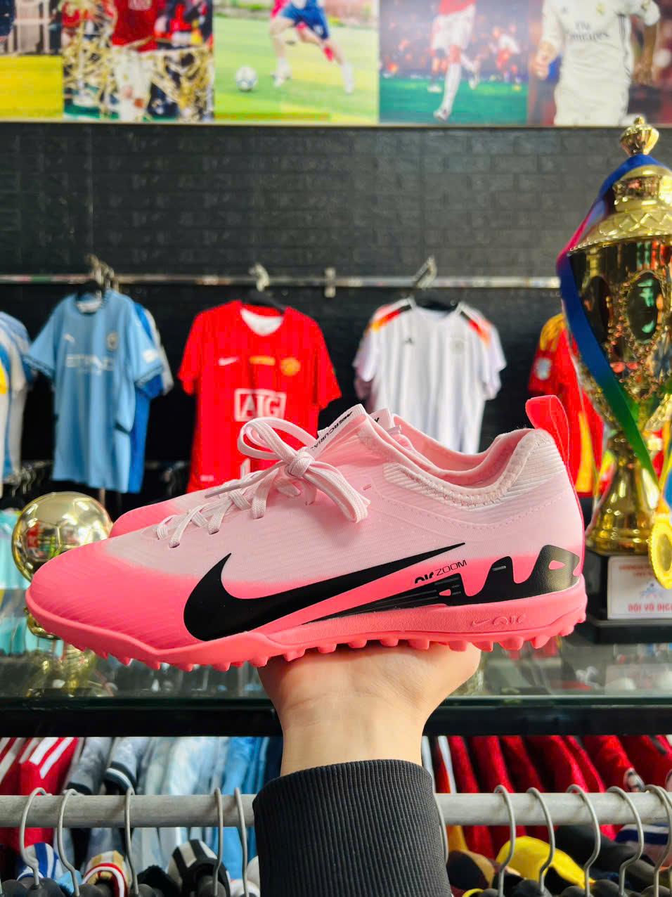Giày bóng đá Nike hồng-duoc-ban-tai-DREAM SPORT