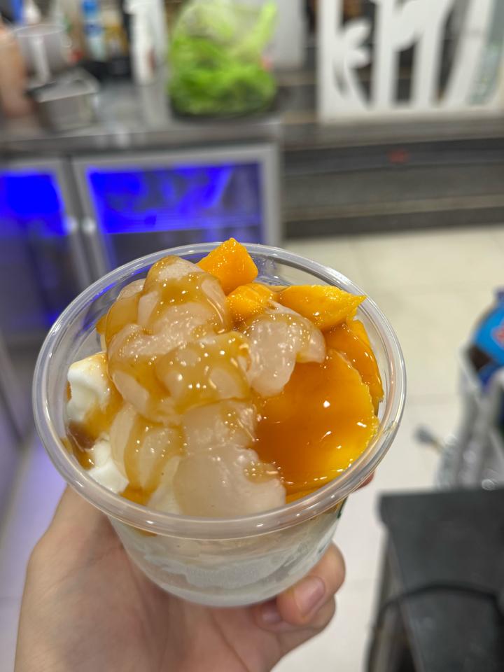 Kem mix hoa quả tươi-duoc-ban-tai-Xingfu Kiến An 
