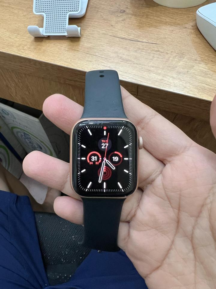 Apple watch se-duoc-ban-tai-Bèo Mobile Store