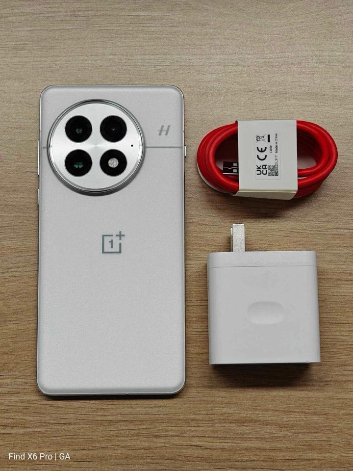 Oneplus 13 fullbox-duoc-ban-tai-Bèo Mobile Store