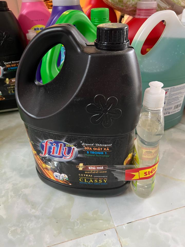 Sữa giặt xả Fily đen-duoc-ban-tai-HL Shop