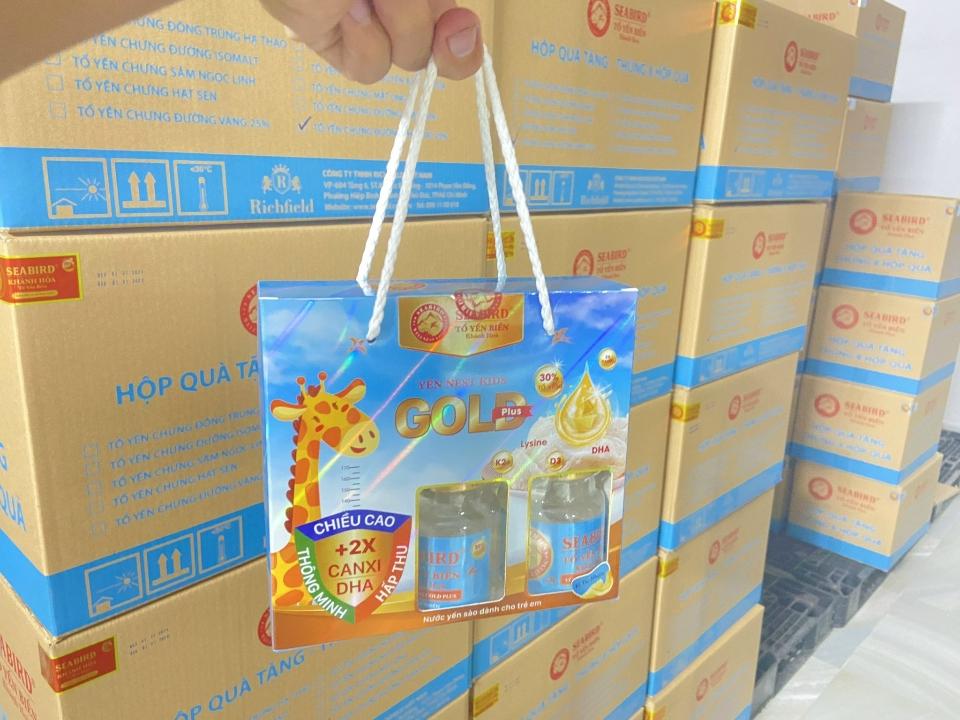 Yến Nest Kids Gold Plus lốc quái xách-duoc-ban-tai-Hùng Duyên