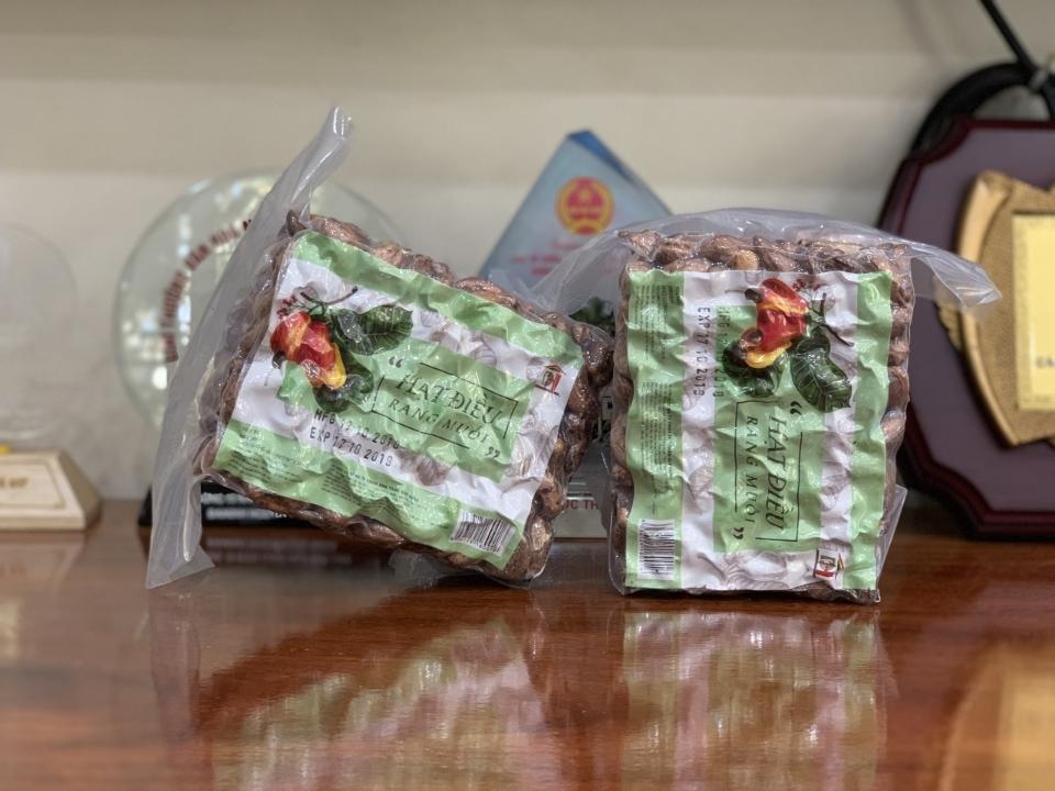 Hạt điều rang muối ép chân không 500g-duoc-ban-tai-Hùng Duyên