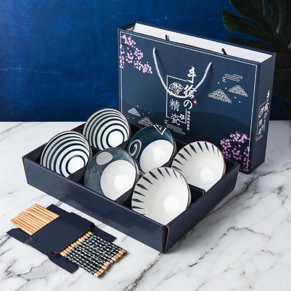 Bộ chén đũa-duoc-ban-tai-Hùng Duyên