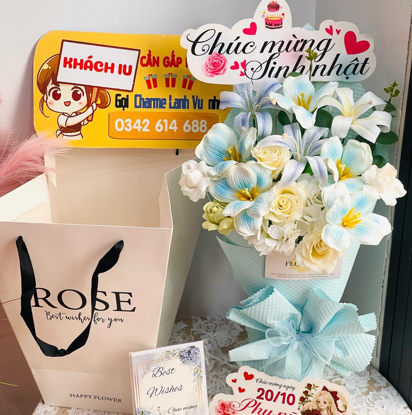 BÓ HOA TULIP MIX HOA HỒNG SAP TẶNG KÈM TÚI THIẾP-duoc-ban-tai-SHOP QUÀ TẶNG CHARME LANHVU