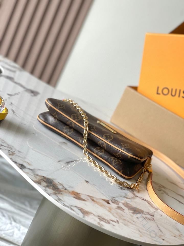 Louis Vuitton M83008

Liv Pochette

Lv1-duoc-ban-tai-Hvip Bags & Accessories