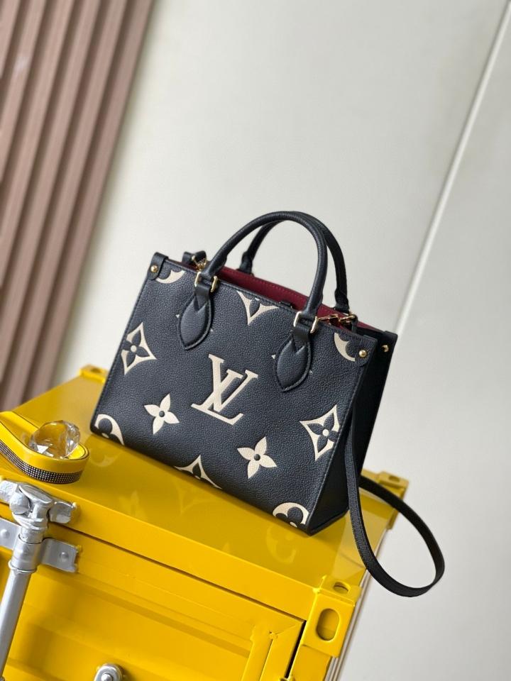 Louis Vuitton M45659
Onthego PM Tote Bag

Lv1-duoc-ban-tai-Hvip Bags & Accessories