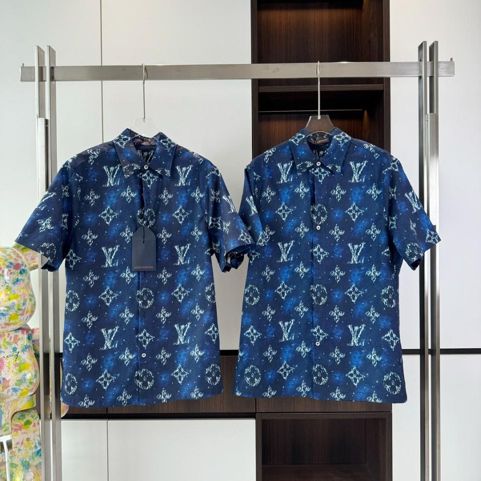 Louis Vuitton 1AHVTY
Printed Monogram Short-Sleeved Shirt 1-duoc-ban-tai-HVIP Shoes & Clothes