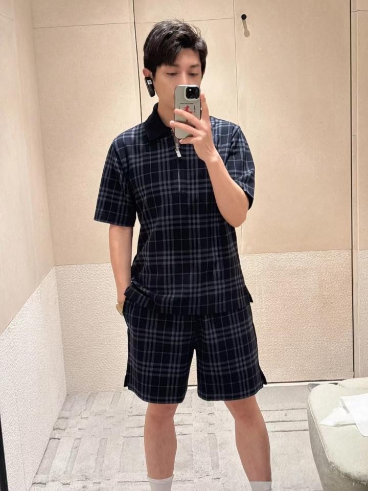 Burberry Check Stretch Cotton Blend Polo Shirt
81018951-duoc-ban-tai-HVIP Shoes & Clothes
