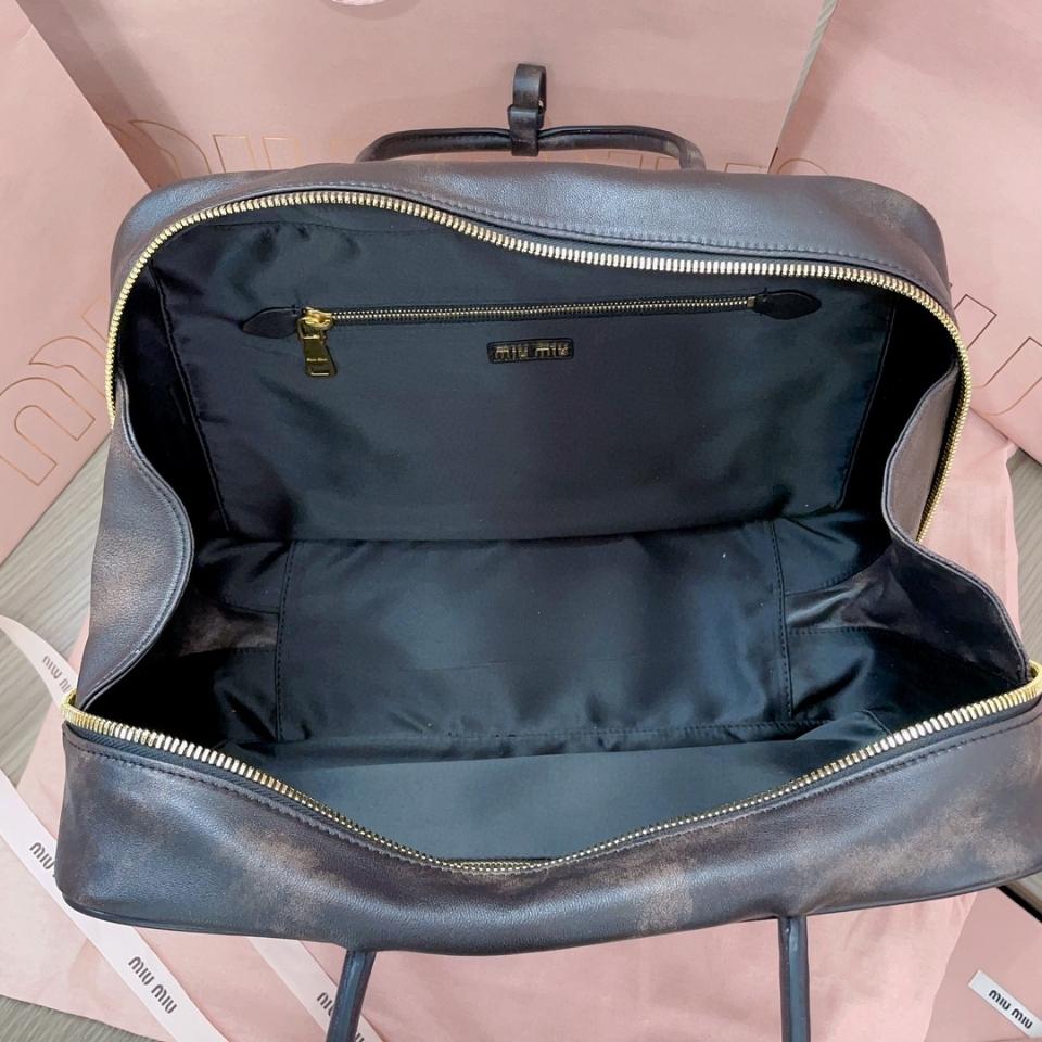 Miu Miu 5BB117_2F6P_F0V6L_V_OOO Leather Beau bag Sand/Coffee M1-duoc-ban-tai-Hvip Bags & Accessories