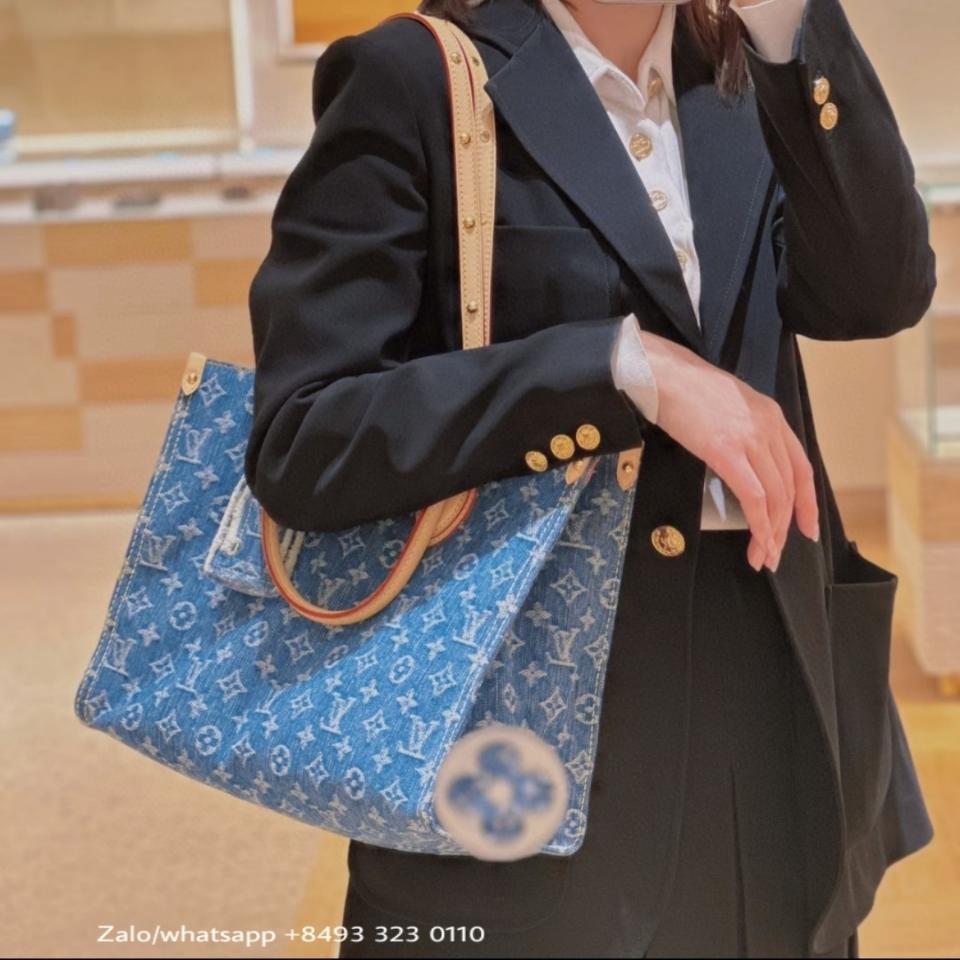 Louis Vuitton M46871
New LV Remix
OnTheGo MM Lv2 -duoc-ban-tai-Hvip Bags & Accessories