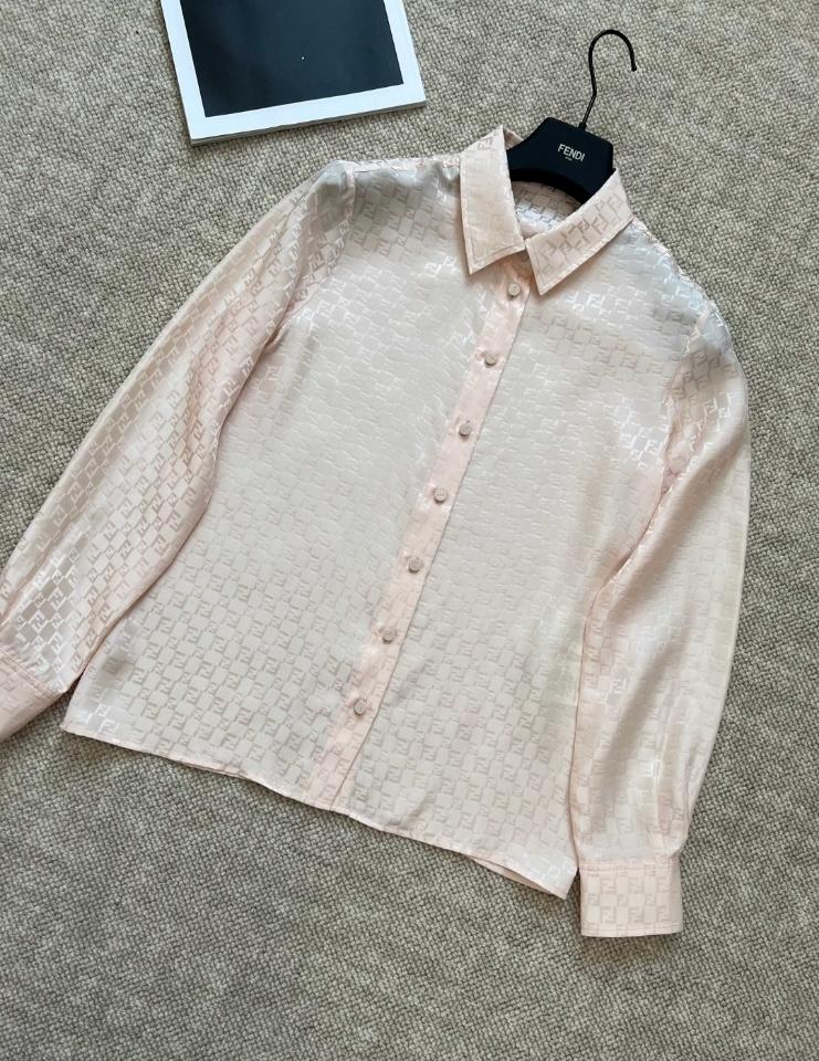 Fendi Shirt
Pink FF silk shirt FS8257AUQGF1RX0-duoc-ban-tai-HVIP Shoes & Clothes