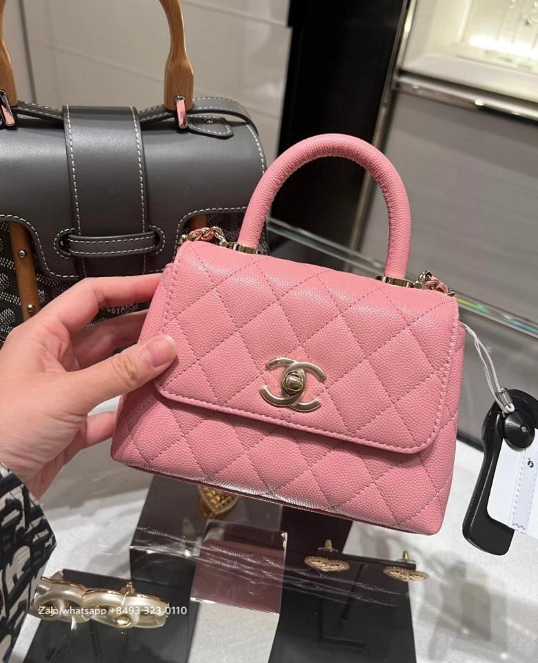 Chanel 24K AP4244 CLUTCH WITH CHAIN
 
Grained Calfskin & Gold-Tone Metal 
Light Pink CH3-duoc-ban-tai-Hvip Bags & Accessories