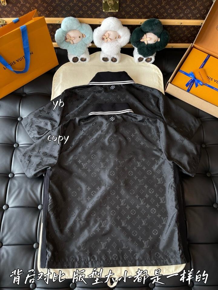 Louis Vuitton 1AGTP1
Monogram Moire Jacquard Short-Sleeved Silk Shirt 1-duoc-ban-tai-HVIP Shoes & Clothes