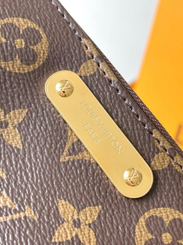 Louis Vuitton M83008

Liv Pochette

Lv1-duoc-ban-tai-Hvip Bags & Accessories