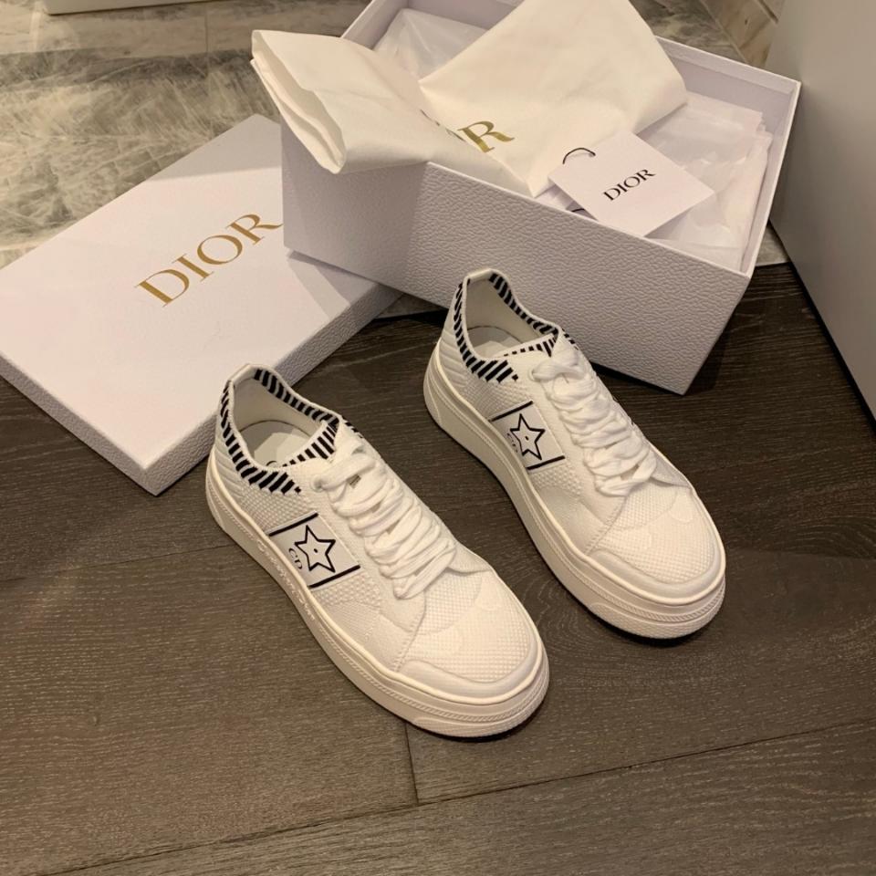 Dior Dior Star Platform Sneaker
White Technical Mesh
KCK425DSK_S24W-duoc-ban-tai-HVIP Shoes & Clothes