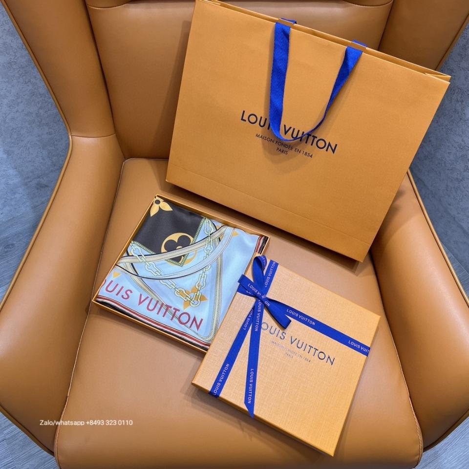 Louis Vuitton M77639 Ultimate Monogram Square 90

BROWN K1-duoc-ban-tai-Hvip Bags & Accessories