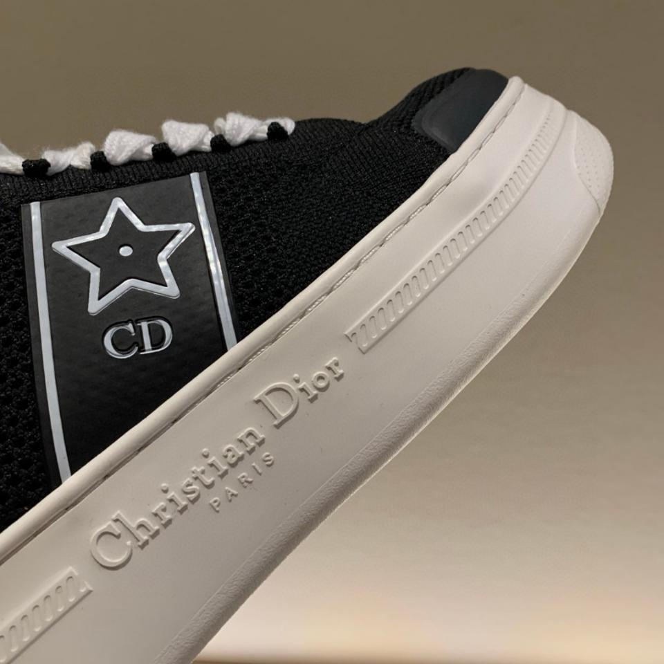 Dior Dior Star Platform Sneaker
Black Technical Mesh
KCK425DSK-duoc-ban-tai-HVIP Shoes & Clothes