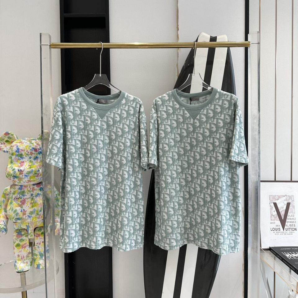 Dior Oblique T-Shirt, Relaxed Fit
Grey blue and White Terry Cotton Jersey
 483J646A-duoc-ban-tai-HVIP Shoes & Clothes