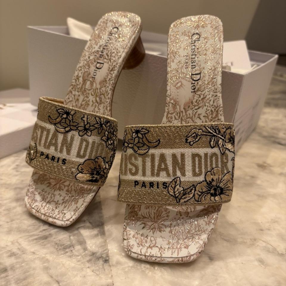 Dior Dway Heeled Slide  Cotton Embroidered with Metallic Thread and Gold- Tone Millefiori Unicorn Motif KCQ902UEL_S62K-duoc-ban-tai-HVIP Shoes & Clothes