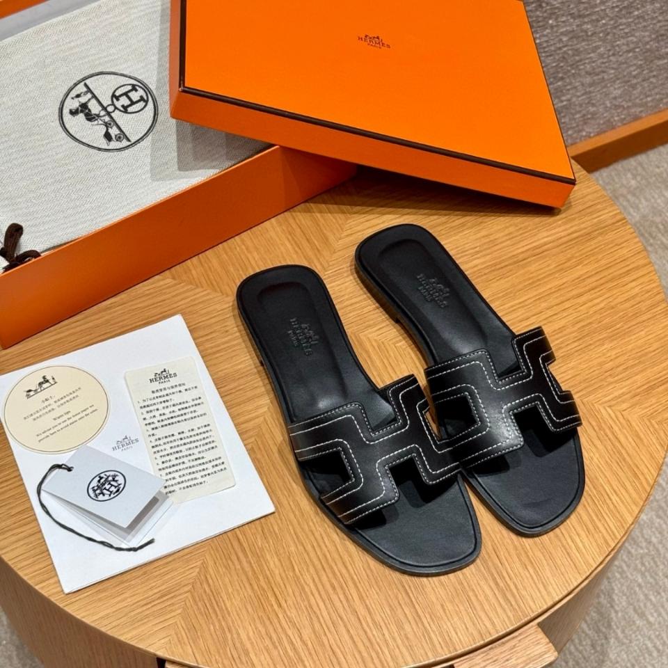 Hermès oran sandal noir H242142Z h1 Sao chép-duoc-ban-tai-HVIP Shoes & Clothes