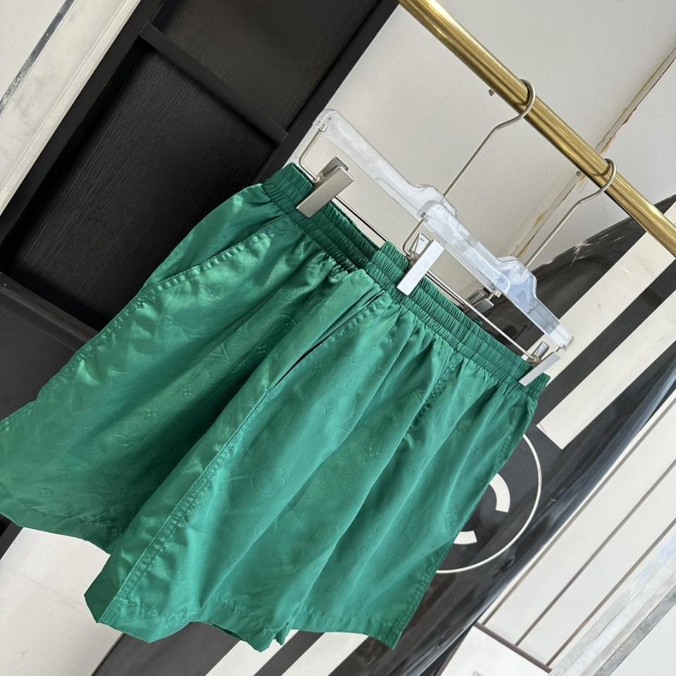 Louis Vuitton 1AFQ75
Monogram Nylon Swim Board Shorts green -duoc-ban-tai-HVIP Shoes & Clothes