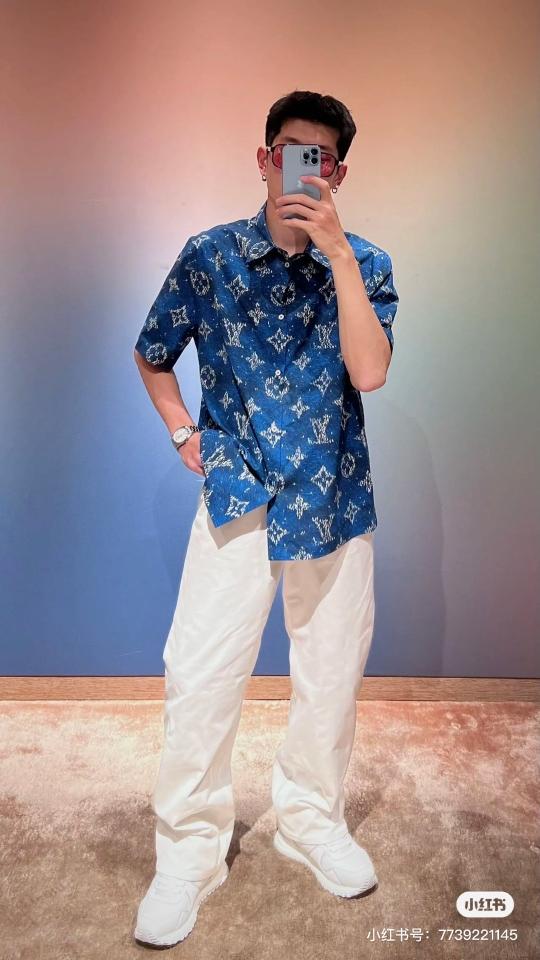Louis Vuitton 1AHVTY
Printed Monogram Short-Sleeved Shirt 1-duoc-ban-tai-HVIP Shoes & Clothes