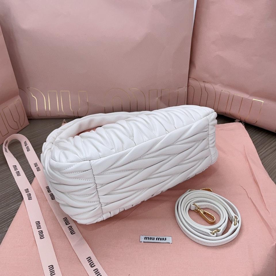 Miu Miu Wander matelassé nappa leather hobo bag sand white 5BC153_N88_F0009_V_OOO-duoc-ban-tai-Hvip Bags & Accessories