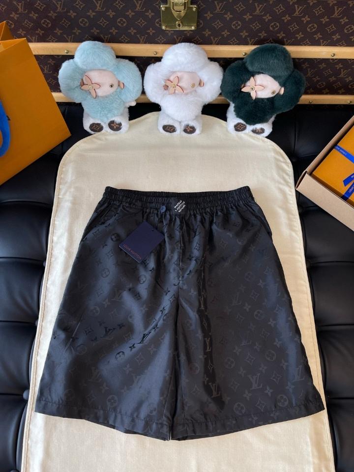 Louis Vuitton 1AGTN0
Monogram Moire Jacquard Silk Shorts 1-duoc-ban-tai-HVIP Shoes & Clothes