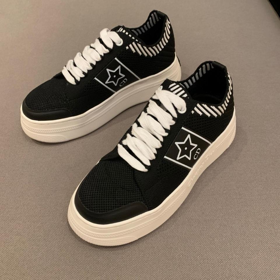 Dior Dior Star Platform Sneaker
Black Technical Mesh
KCK425DSK-duoc-ban-tai-HVIP Shoes & Clothes