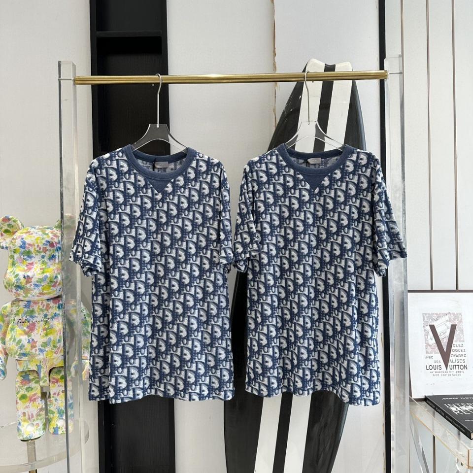Dior Oblique T-Shirt, Relaxed Fit
Blue and White Terry Cotton Jersey
 483J646A0906_C185-duoc-ban-tai-HVIP Shoes & Clothes