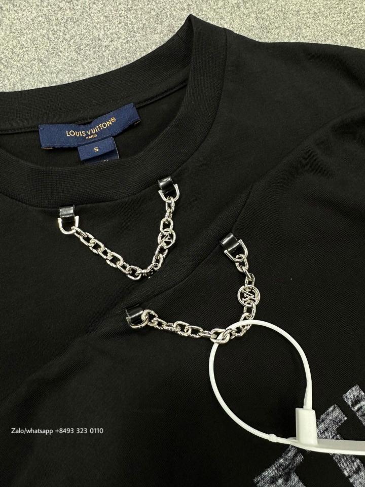 Louis Vuitton 1A84CJ

Icon

Louis Vuitton Print T-Shirt

Tur-duoc-ban-tai-Hvip Bags & Accessories