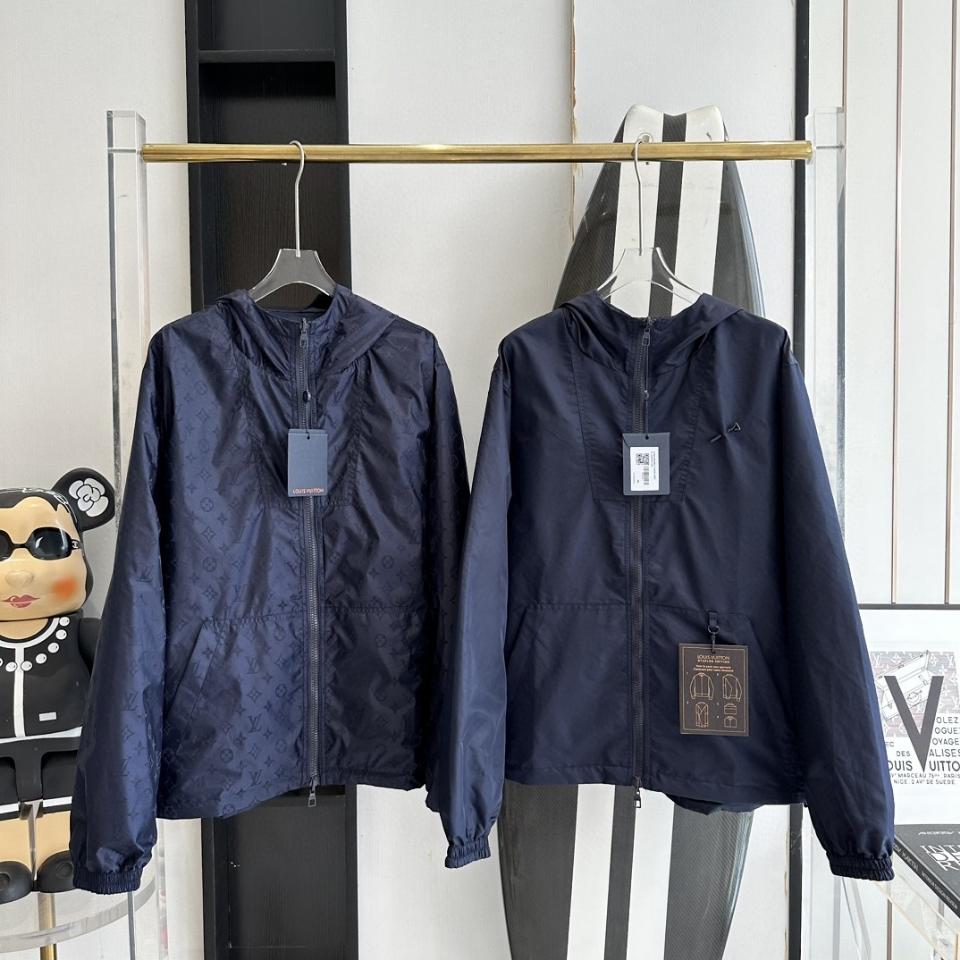 Louis Vuitton 1AGIPG
Nylon Windbreaker navy-duoc-ban-tai-HVIP Shoes & Clothes