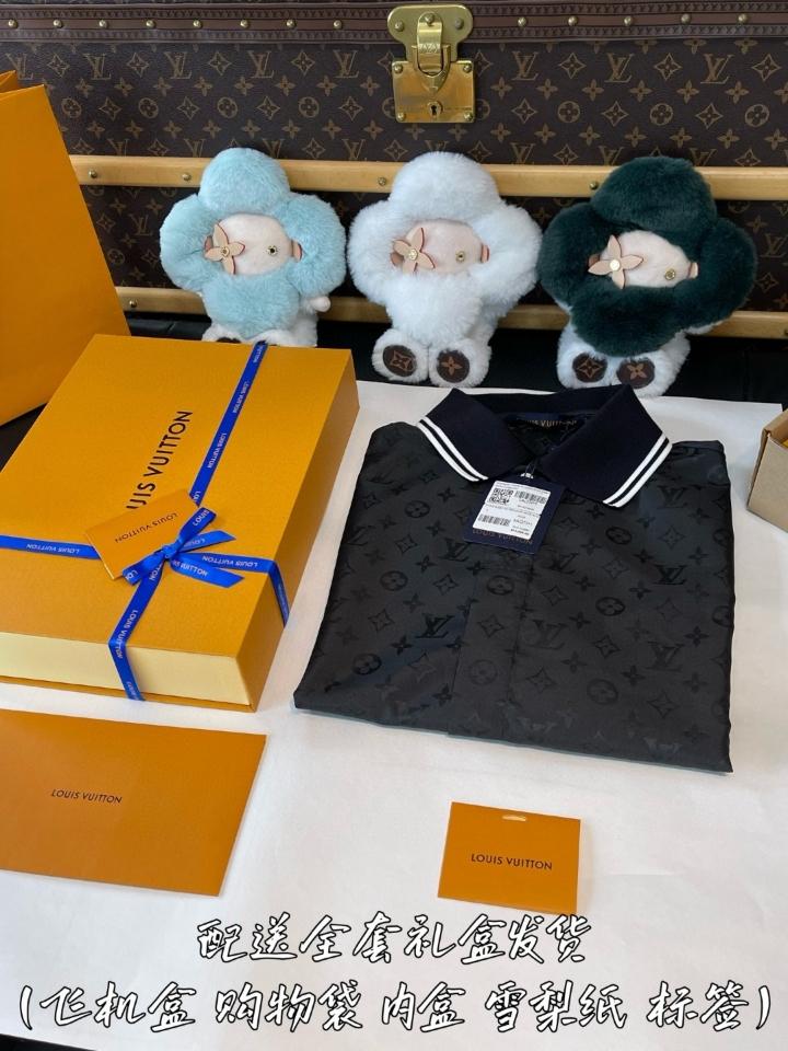 Louis Vuitton 1AGTP1
Monogram Moire Jacquard Short-Sleeved Silk Shirt 1-duoc-ban-tai-HVIP Shoes & Clothes