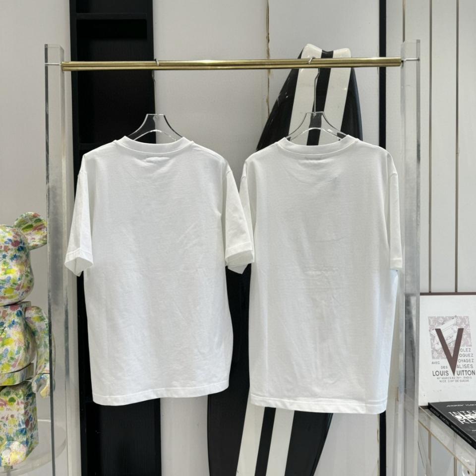 DIOR AND KAWS T-Shirt, Relaxed Fit
White Cotton Jersey
513J696F0554_C084-duoc-ban-tai-HVIP Shoes & Clothes
