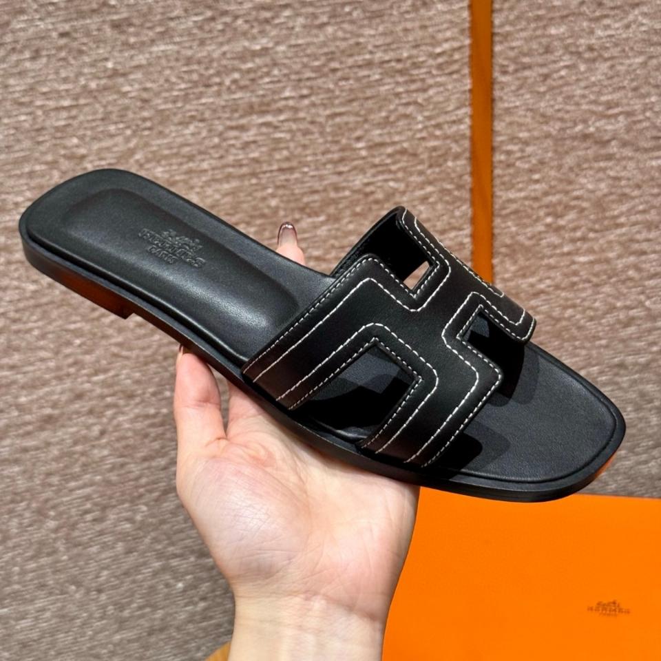 Hermès oran sandal noir H242142Z h1 Sao chép-duoc-ban-tai-HVIP Shoes & Clothes