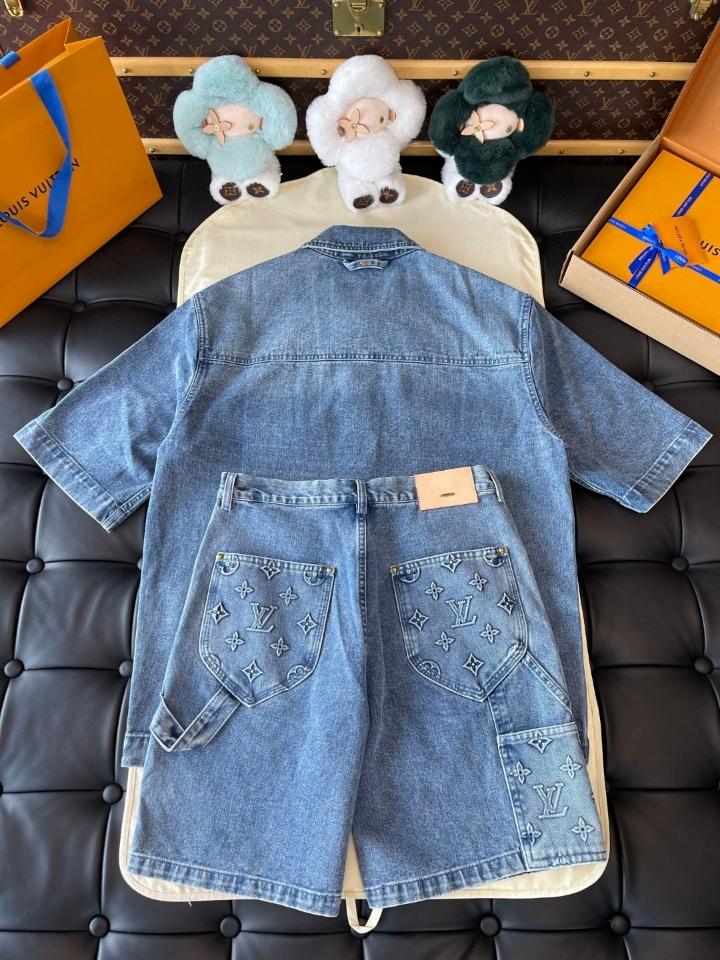 Louis Vuitton 1ABJ7c Monogram Cotton Logo Shorts 2023-24FW-duoc-ban-tai-HVIP Shoes & Clothes