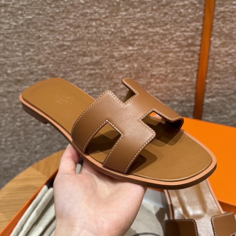 Hermès Oran sandal rouge gold (full) swift (box) H021056Z h1-duoc-ban-tai-HVIP Shoes & Clothes