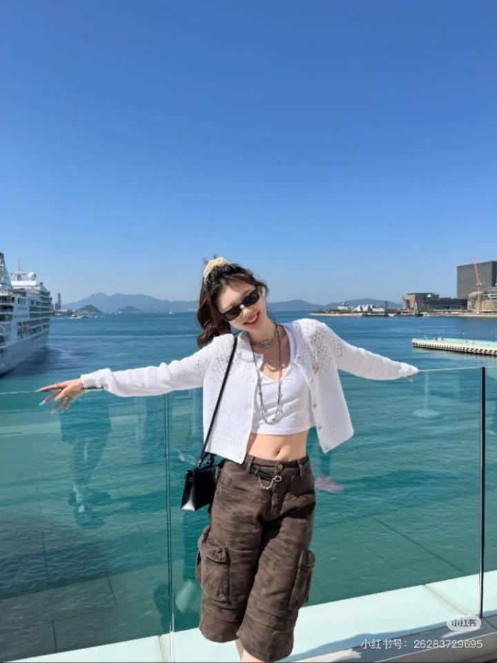 Chanel white cardigan -duoc-ban-tai-HVIP Shoes & Clothes