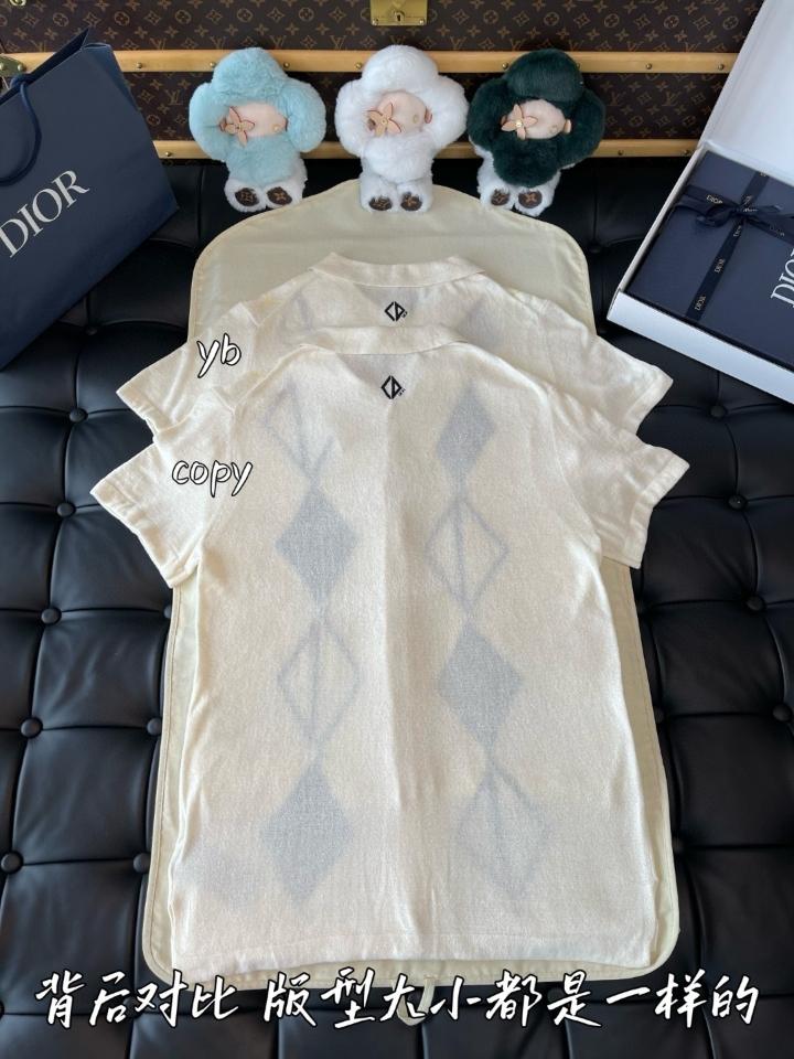 Dior CD Diamond Shirt
White Cotton-Blend Intarsia Jersey 593M500A6002_C085-duoc-ban-tai-HVIP Shoes & Clothes