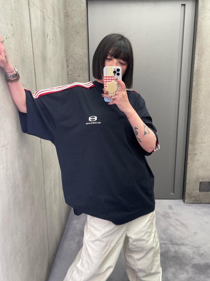Balenciaga Unity Sports Icon Oversized T-shirt in Faded Black/white-duoc-ban-tai-HVIP Shoes & Clothes