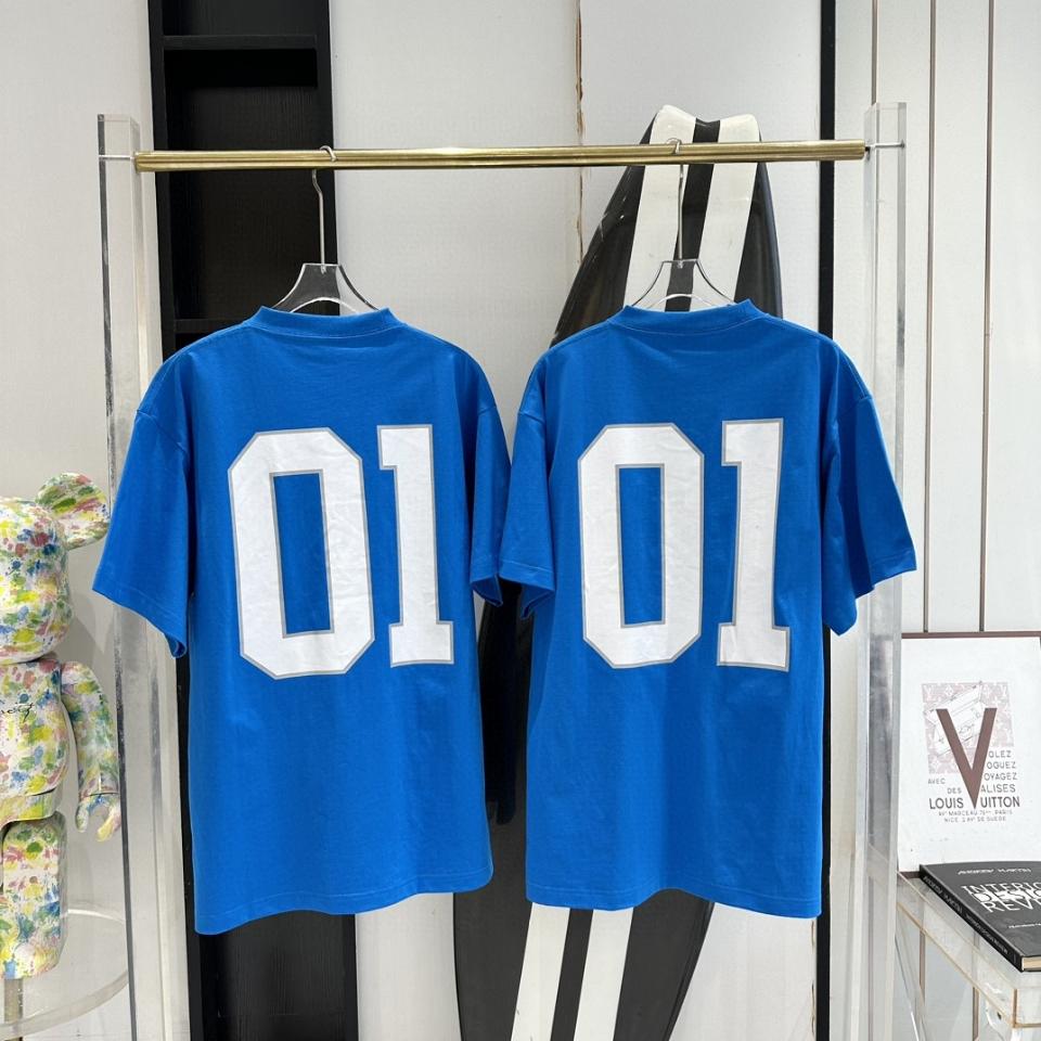 Balenciaga MEN'S BASKETBALL SERIES - OVERSIZED T-SHIRT IN OFF WHITE Na1 -duoc-ban-tai-Hvip Bags & Accessories