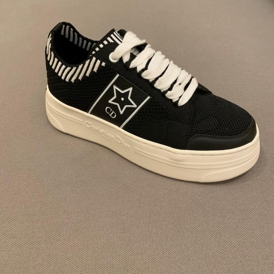 Dior Dior Star Platform Sneaker
Black Technical Mesh
KCK425DSK-duoc-ban-tai-HVIP Shoes & Clothes