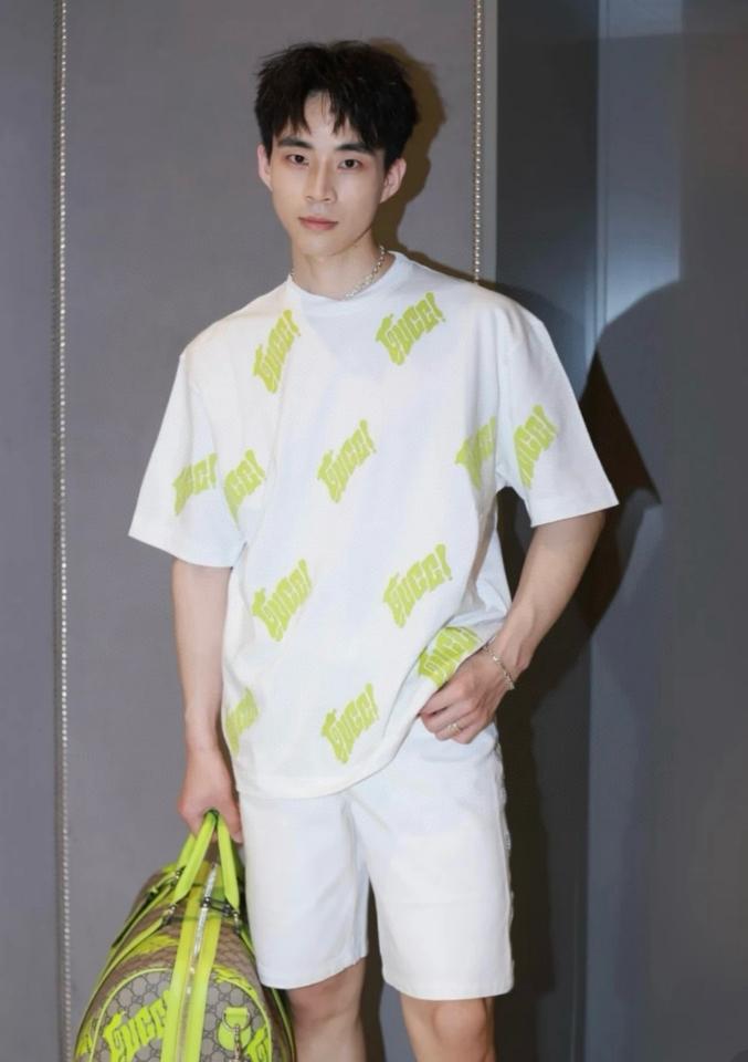 Gucci Embroidered cotton jersey T-shirt 798115 1-duoc-ban-tai-HVIP Shoes & Clothes