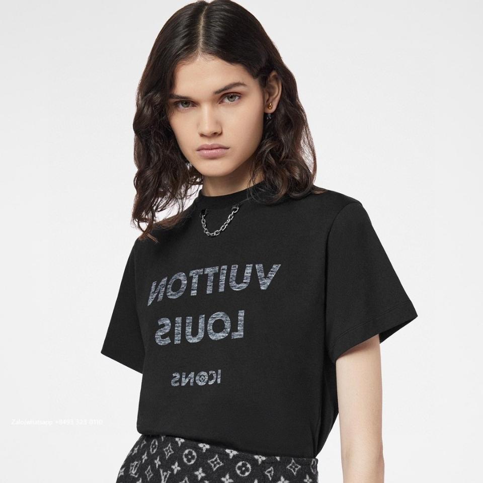 Louis Vuitton 1A84CJ

Icon

Louis Vuitton Print T-Shirt

Tur-duoc-ban-tai-Hvip Bags & Accessories