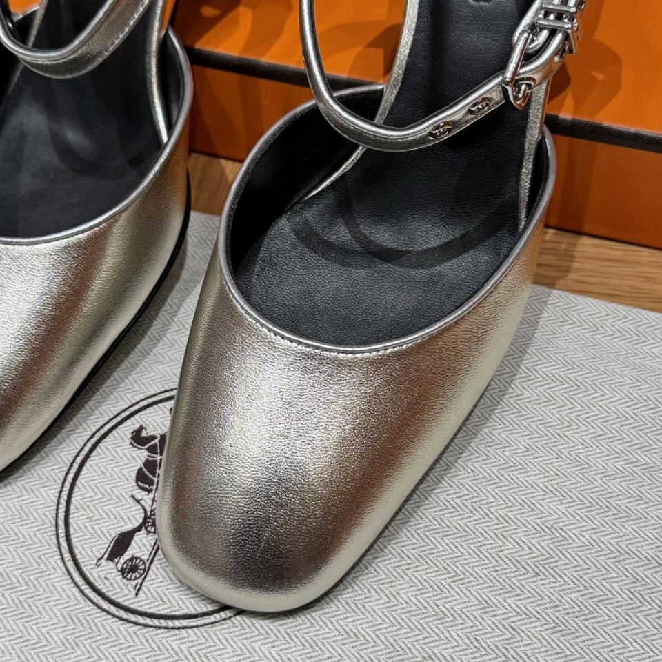 Hermès Kamilla 60 pump platine / gris argenté H251270Z -duoc-ban-tai-HVIP Shoes & Clothes