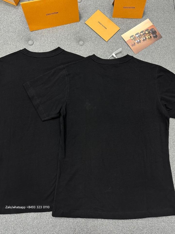 Louis Vuitton 1A84CJ

Icon

Louis Vuitton Print T-Shirt

Tur-duoc-ban-tai-Hvip Bags & Accessories