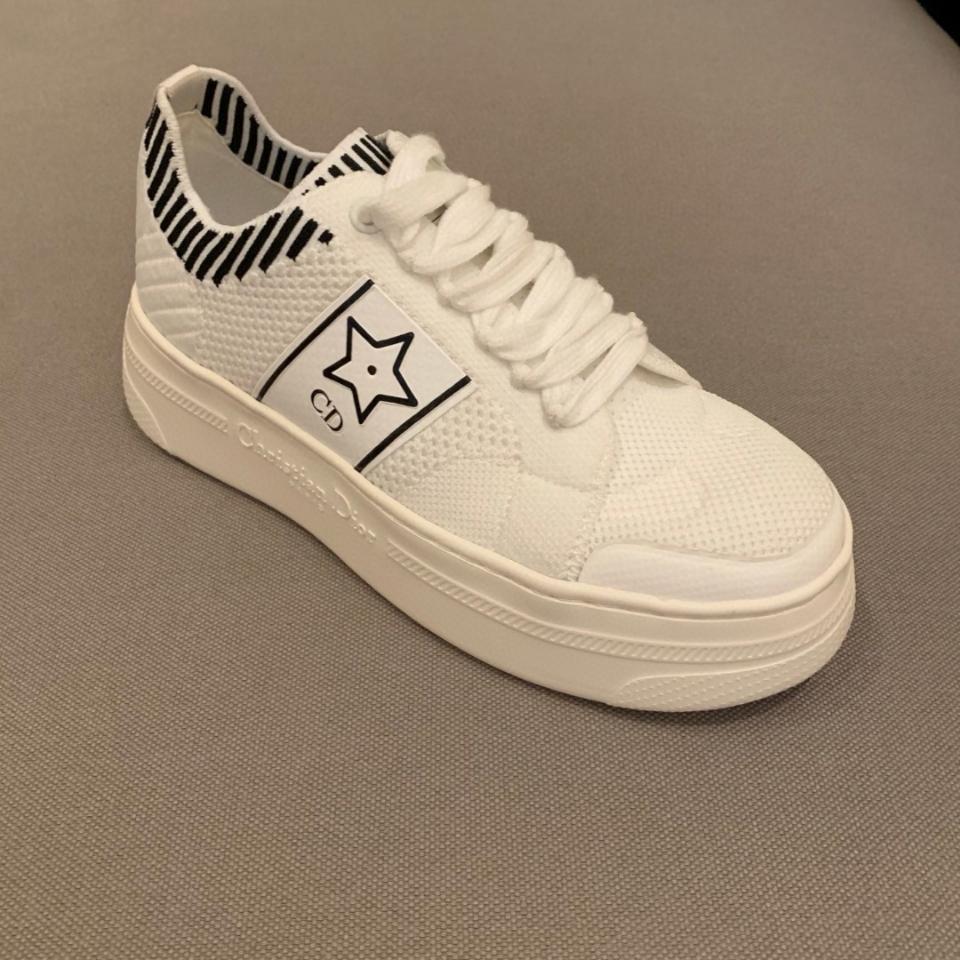 Dior Dior Star Platform Sneaker
White Technical Mesh
KCK425DSK_S24W-duoc-ban-tai-HVIP Shoes & Clothes