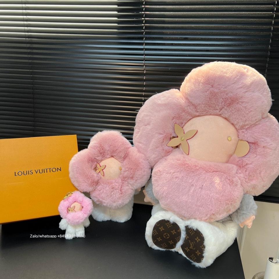 Louis Vuitton 

Doudou Vivienne XL
-duoc-ban-tai-Hvip Bags & Accessories