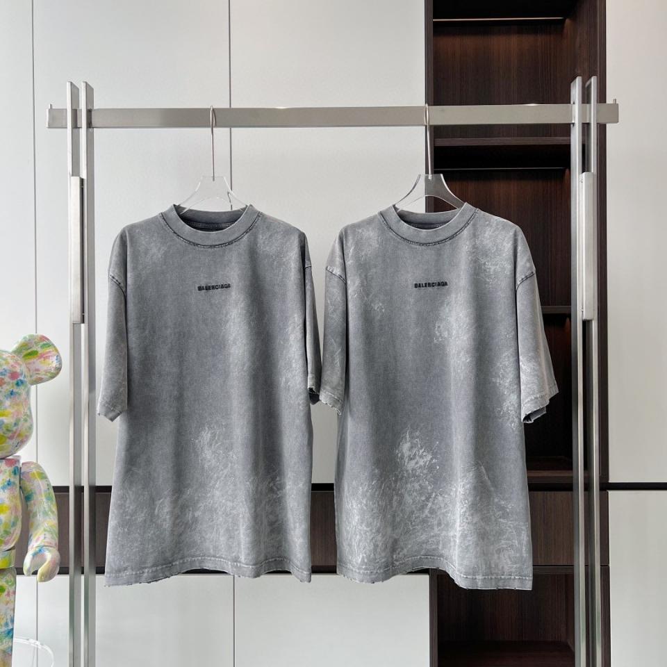 Balenciaga Men's Balenciaga Back T-shirt Medium Fit in Grey-duoc-ban-tai-HVIP Shoes & Clothes